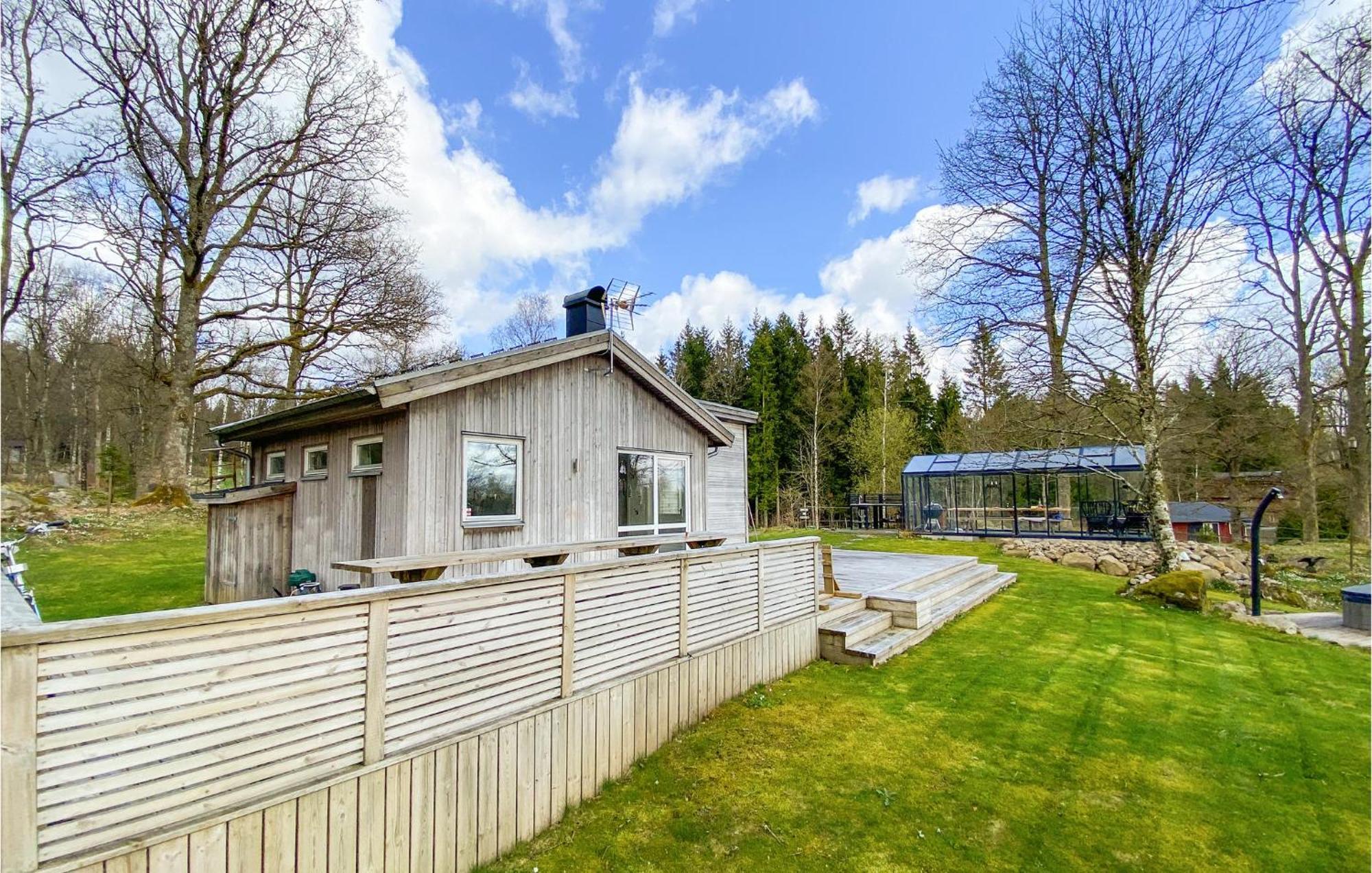 Awesome Home In Aetran With Lake View Atran Eksteriør bilde